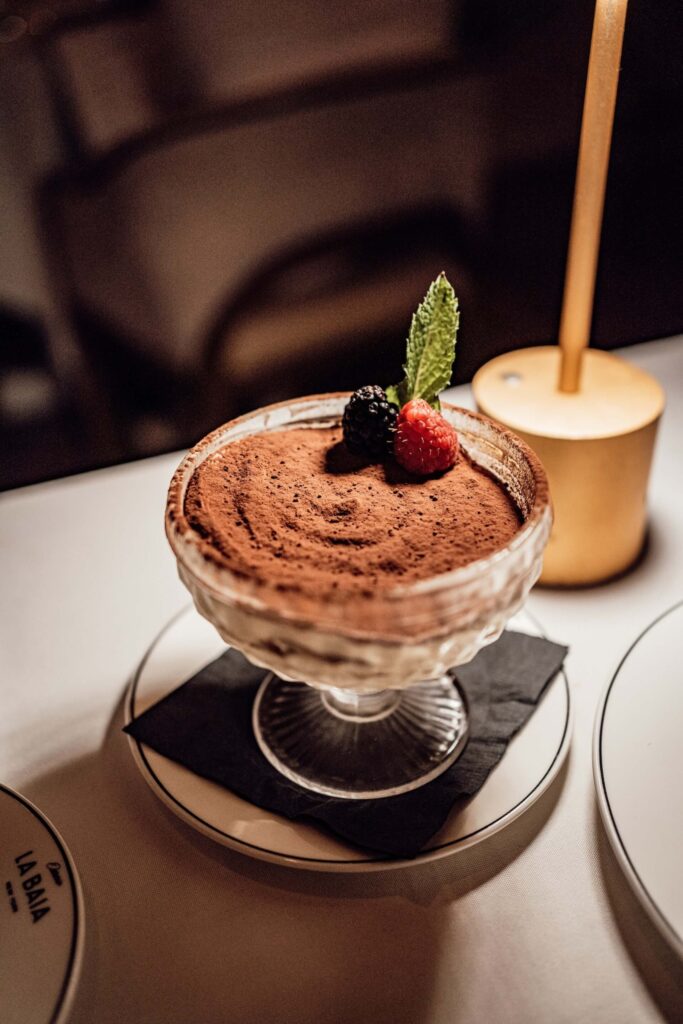 laura peruchi SrCiKojoyM unsplash scaled 1